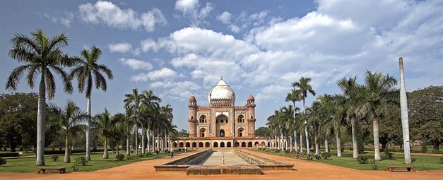Safdarjungs mausoleum i Delhi, Indien