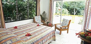 La Digue, Pension Michel
