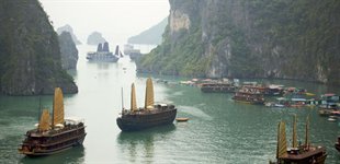 Halong Bay i Vietnam