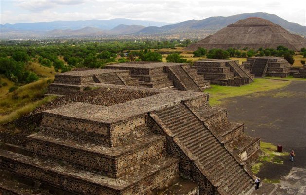 Pyramiderne i Teotihuacan byen, også kaldet City of the Gods, Mexico Pyramiderne i Teotihuacan byen, også kaldet City of the Gods, Mexico