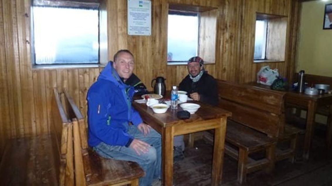 Spisestuen i Refugio Jose F. Ribas i Cotopaxi Nationalparken i Ecuador