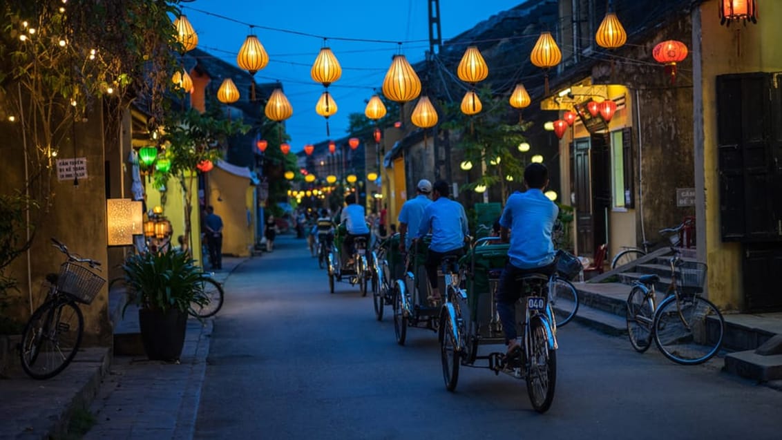Vietnam, Hoi An om aftenen