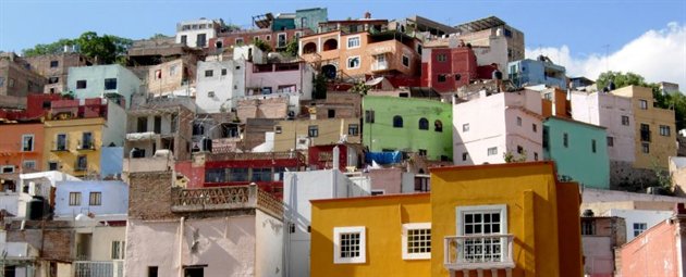 Farverige huse i Mexico