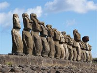 De 15 Moai