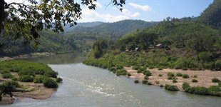 På grænsen til Burma