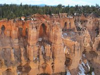 'Væg' af klippeformationer i Bryce Canyon Nationalpark, USA