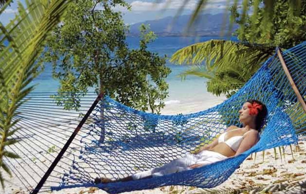 The Ultimate Lei, Fiji