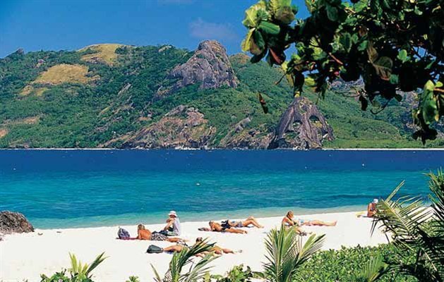 The Ultimate Lei, Fiji