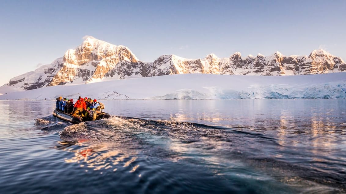 Tag med Jysk Rejsebureau på adventurerejse til Antarktis