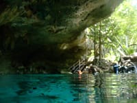 Dykning i Cenote grotterne