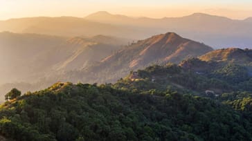 Trekking Crocker Range