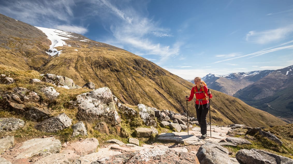 Kvidelig vandre på vej op af Ben Nevis, Skotland