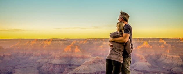 Nyd den spektakulære udsigt ved solnedgang over Grand Canyon
