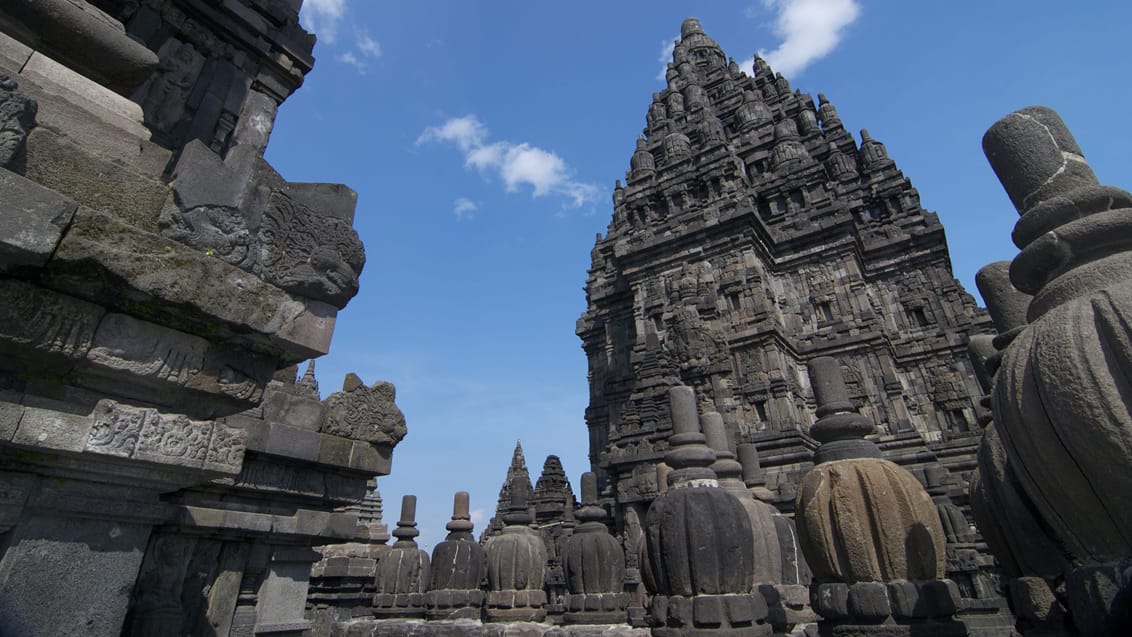 Oplev Prambanan templet på Java