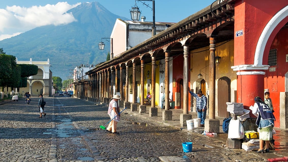 Tidlig morgen i Antigua, Guatemala