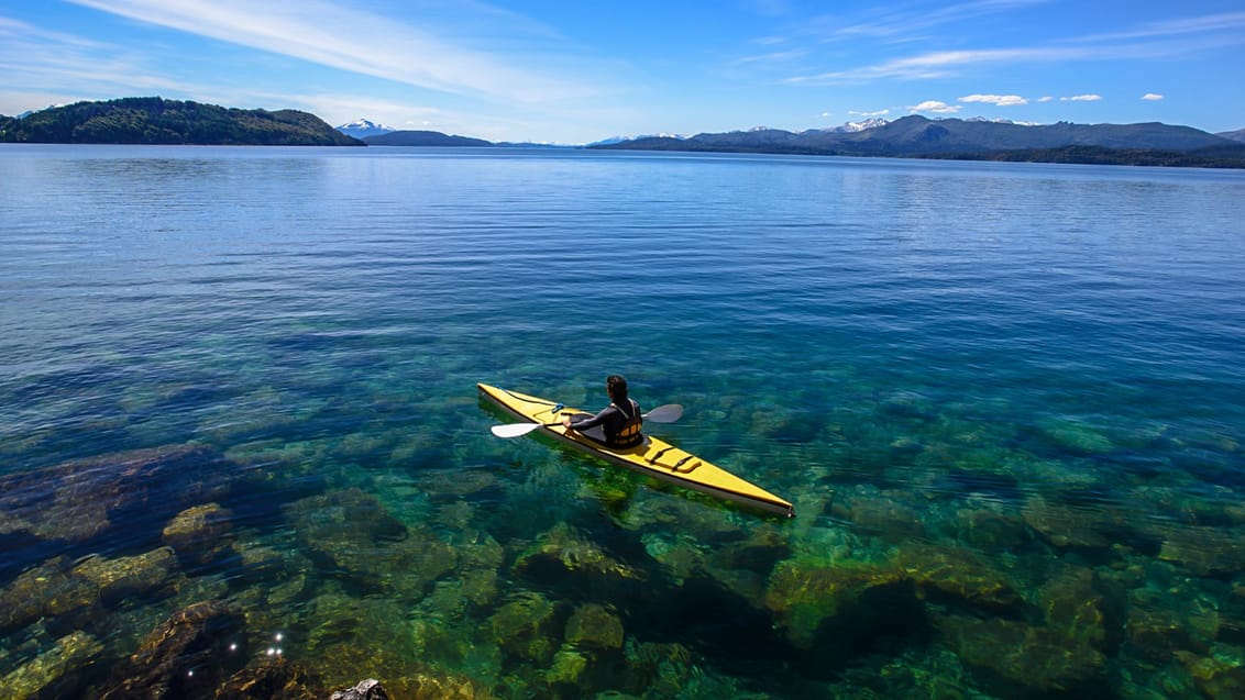 Bariloche er måske den smukkest beliggende by i Argentina. Omgivet af søer og bjerge er det et perfekt udgangspunkt for kajak, mountainbike og vandreture