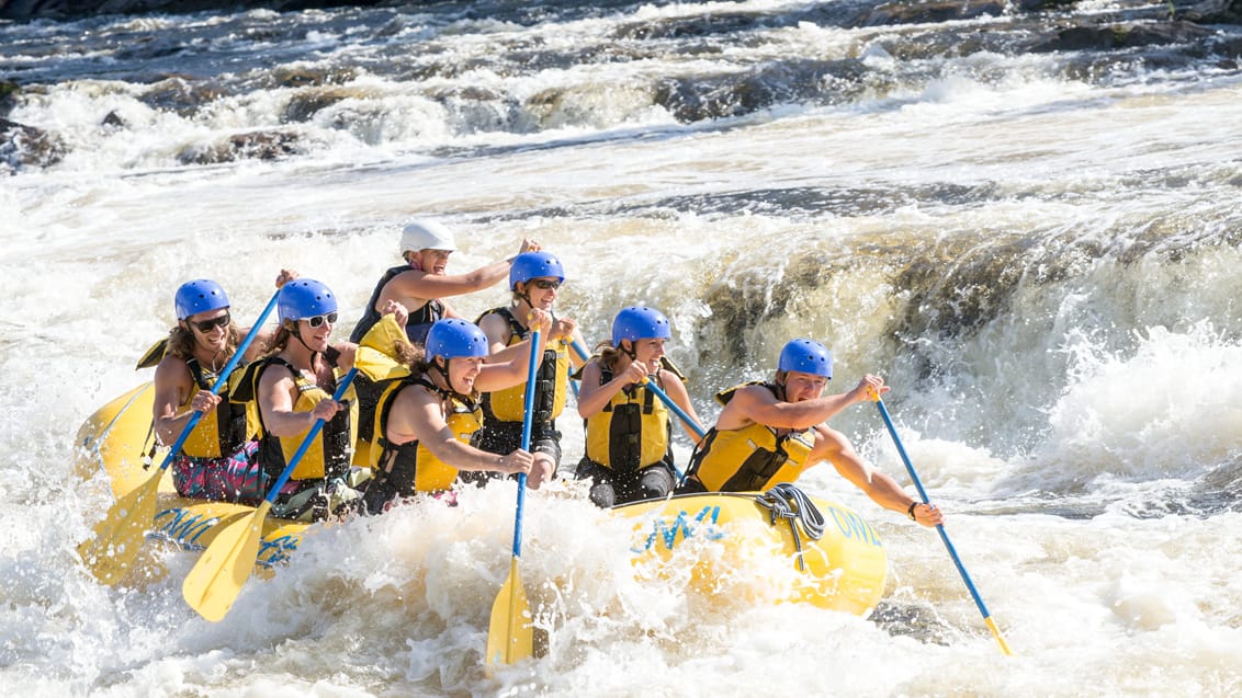 Rafting er for alle, da der er flere forskellige sværhedsgrader - du kan komme på rafting ture flere steder rundt i Ontario og Quebec