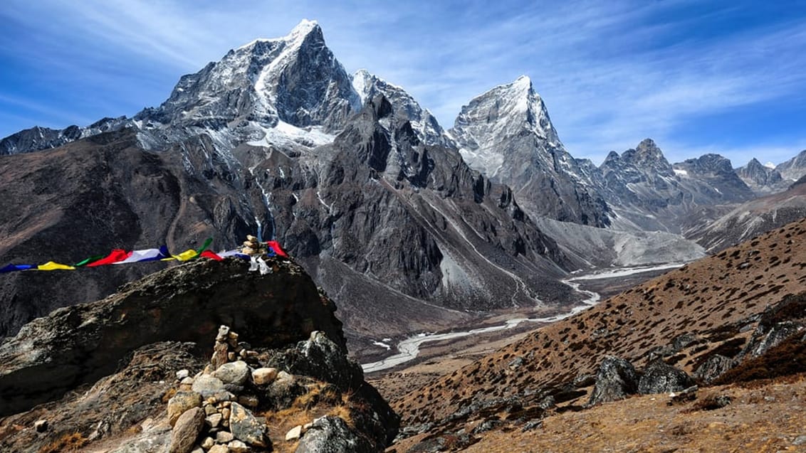 På afklimatiseringsdagen i Dingboche kan man dagstrekke med fantastiske udsigter