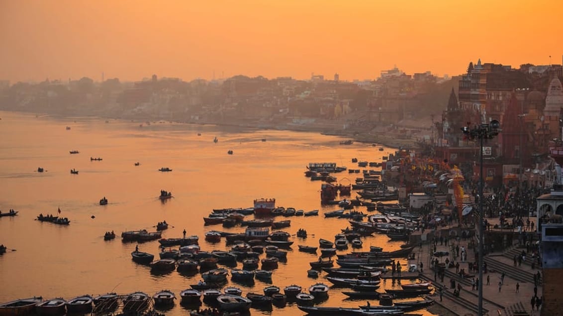 Solnedgang over Ganges ved Varanasi