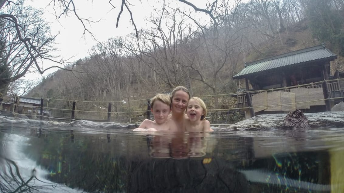 Tag familien med på eventyr i Japan