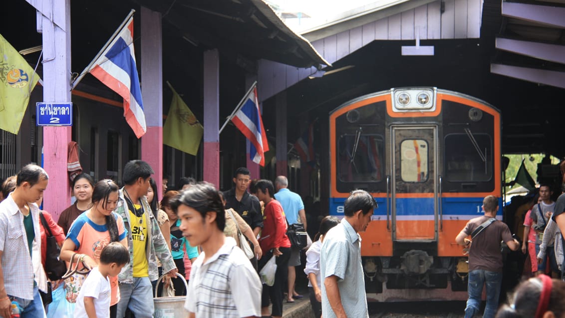 Mahachai Trainspotting, Bangkok