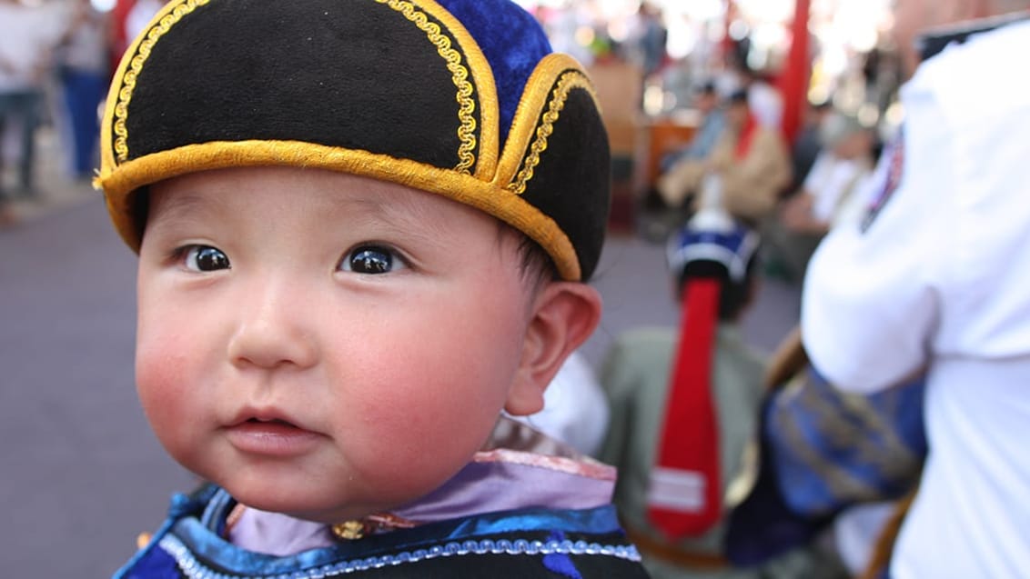 Naadam festivalen afholdes hvert år i juli måned. Den samler folk i alle aldre og fra hele Mongoliet i hovedstaden