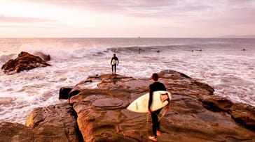 Du finder masser af gode surfer strande i Peru, bl.a. San Gallan Beach syd for Paracas og Ica