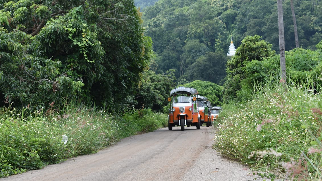 Tuk tuk i de smukke bjerge, Thailand