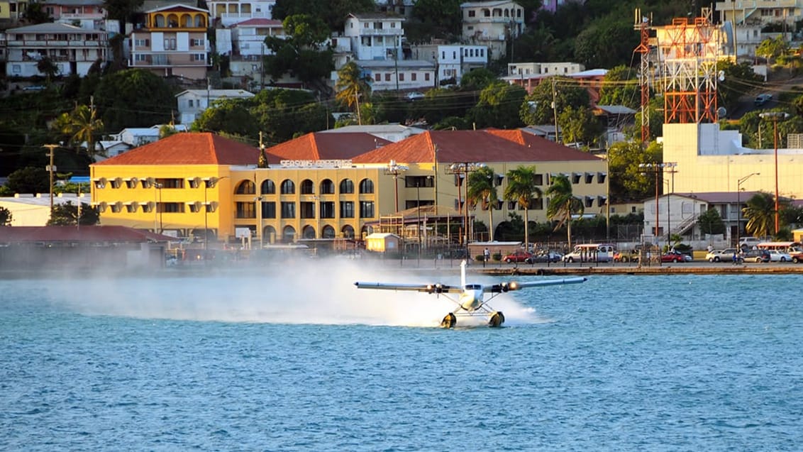 Du kommer fra St. Thomas - St. Croix med vandflyver