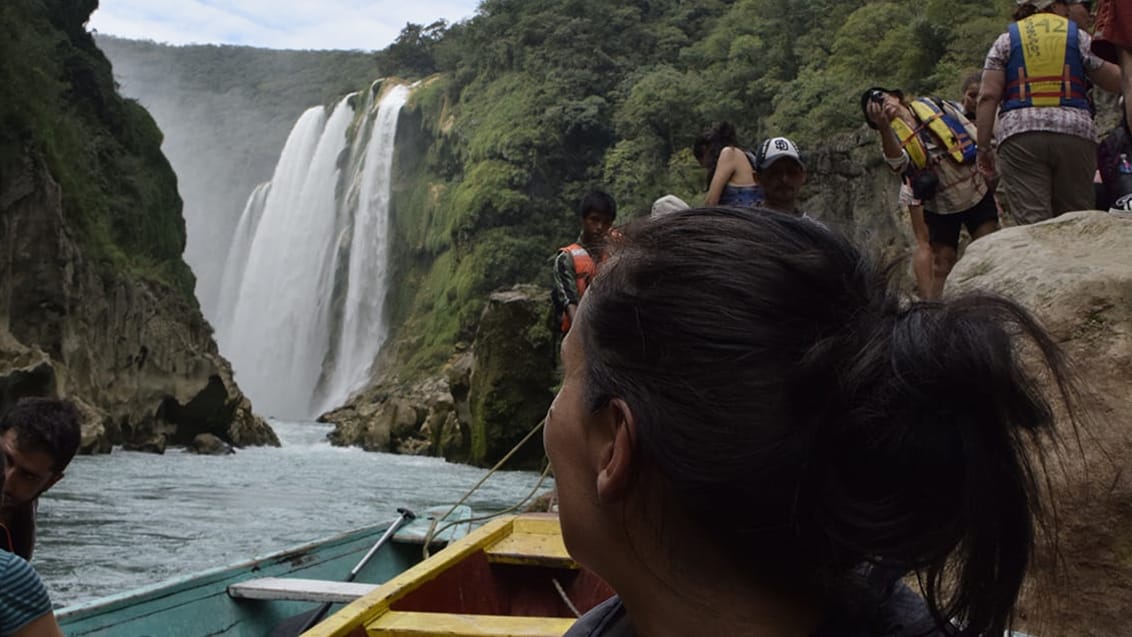 Waterfall jumping i Huasteca Potosina