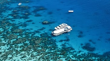 Sov under stjernerne på Great Barrier Reef