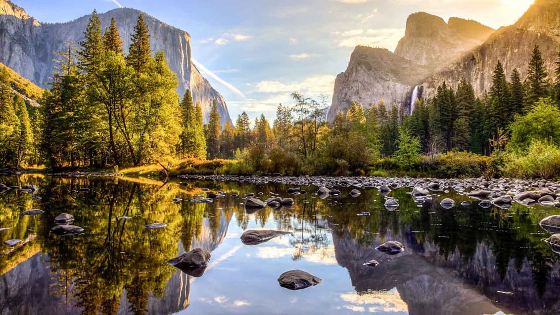 Solopgang over Yosemite National Park