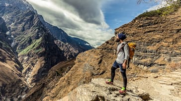 På vandretur ved Tiger Leaping Gorge