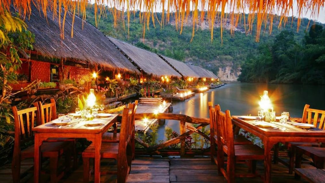 Restaurant, Hintok River Camp