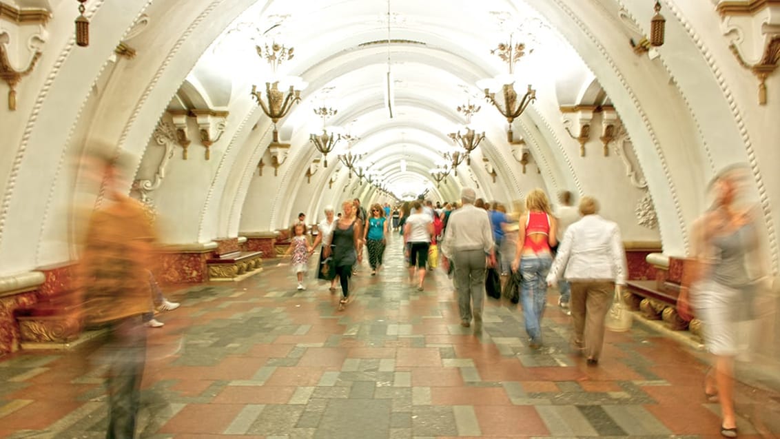 Det er en oplevelse i sig selv, at tage metroen i Moskva