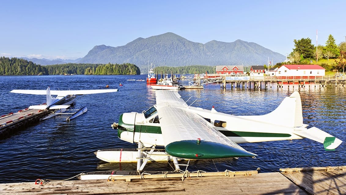 Tag med vandfly eller båd rundt i den smukke natur omkring Tofino