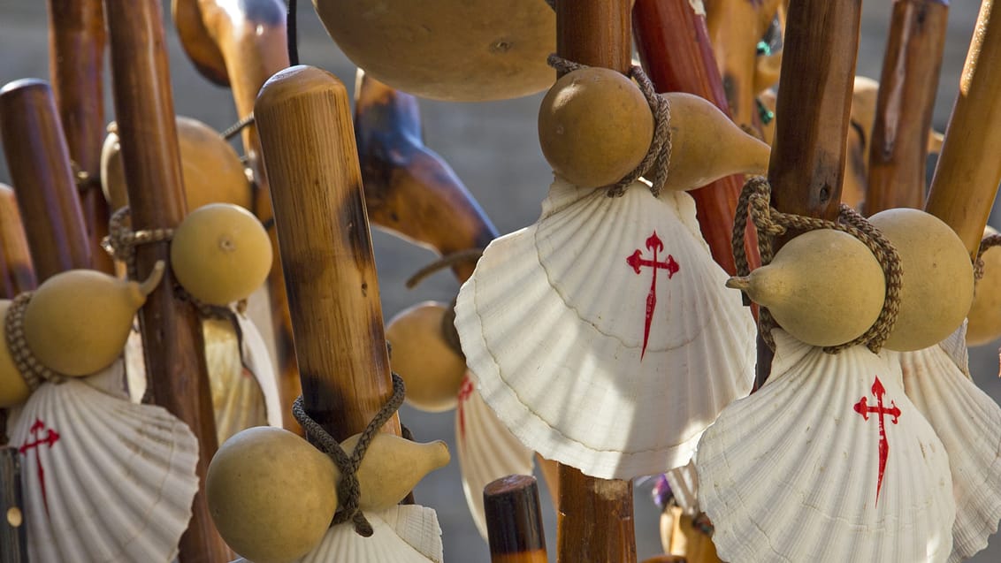 Muslingenskaller og græskar bliver brugt som pilgrimsymboler. Caminoen, Spanien