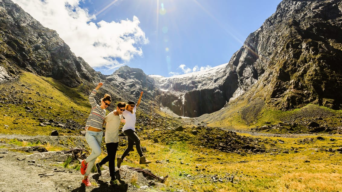 Tag med vennerne på camper-eventyr i New Zealand