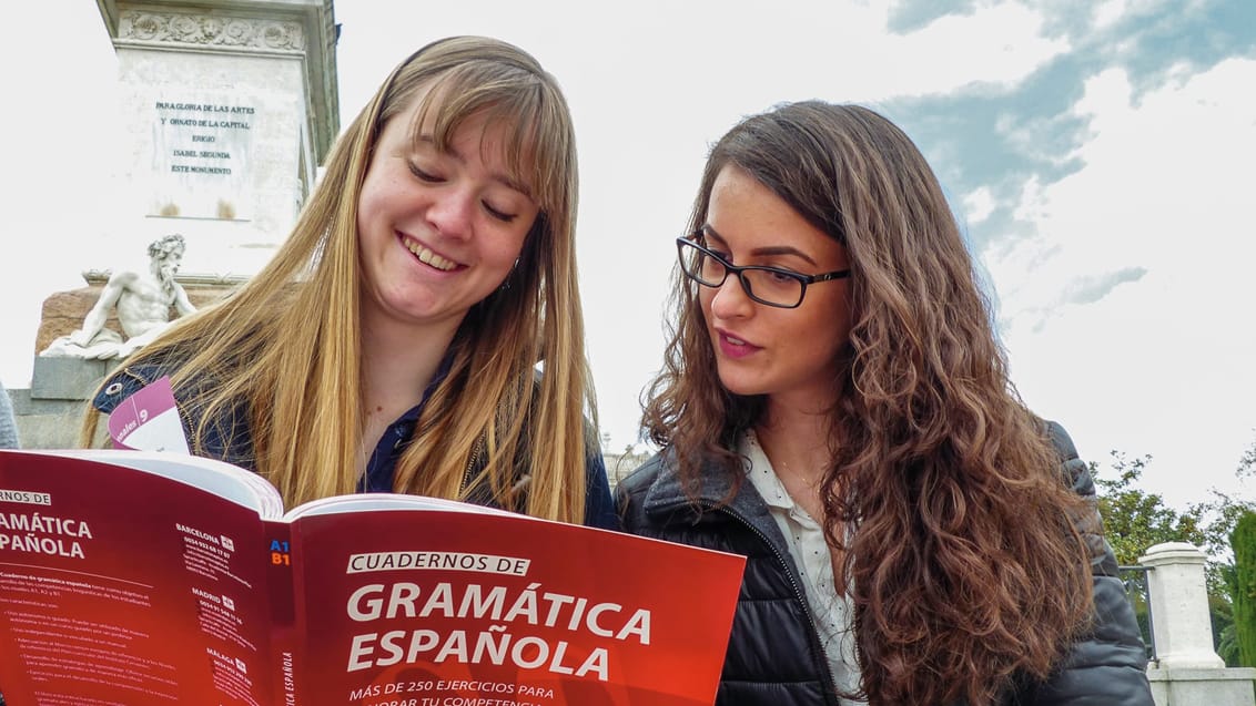 Hjælp dig selv og andre til at blive bedre til det spanske sprog