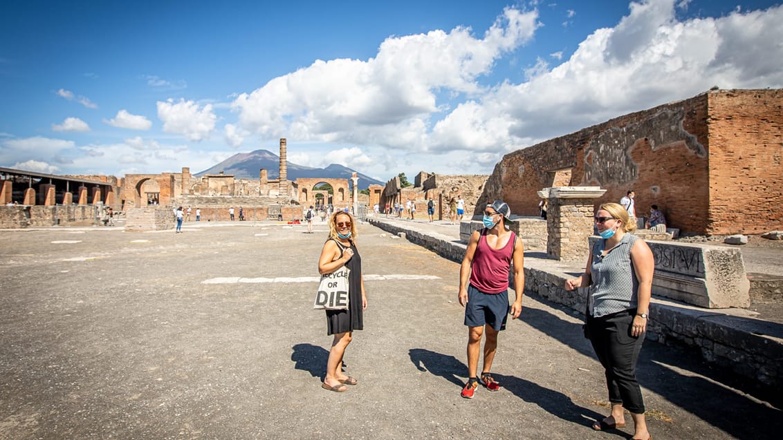 Gå rundt i Pompeii, og lad dig facinere af de velbevarede ruiner