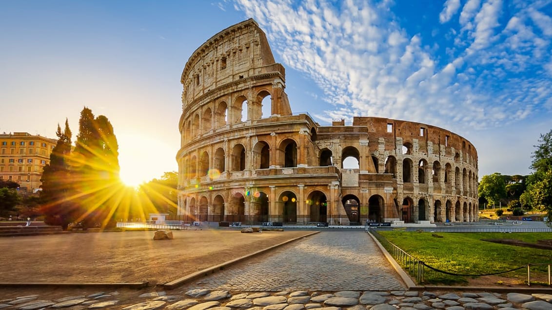 Storslåede Colosseum i centrum af Rom.