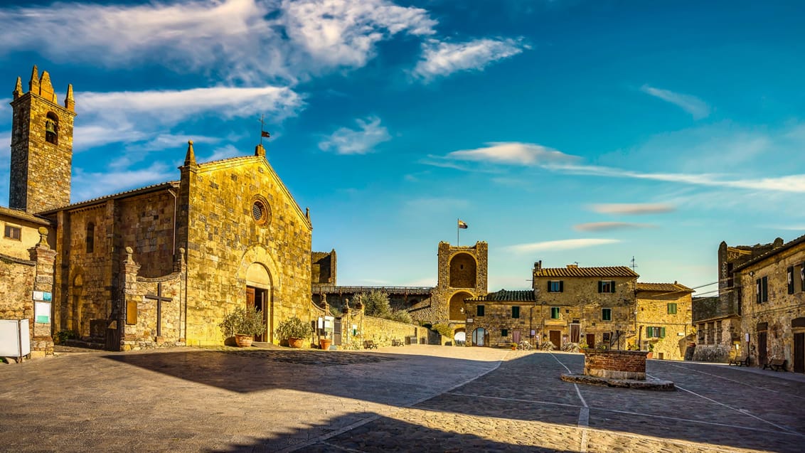 Centrum af det gamle fort i Monteriggioni, Toscana