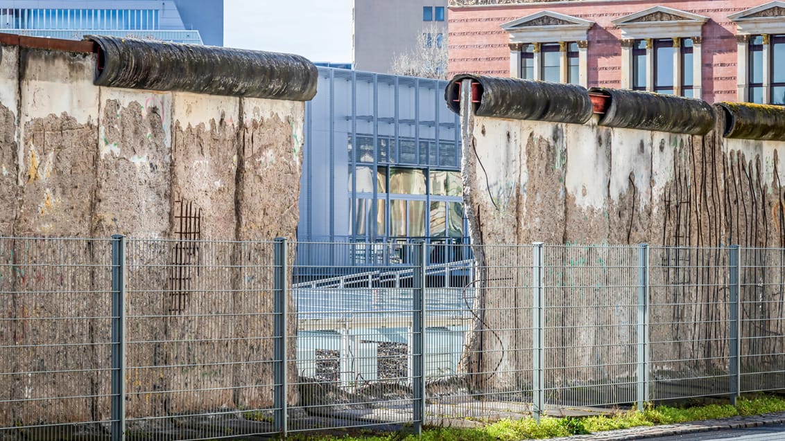 Berlin er rig på historie - her ses rester af Berlinmuren fra den Kolde Krig