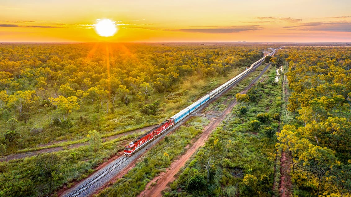 Togrejser er populære som aldrig før og på denne rejse til Australien får du muligheden for at opleve to af de helt store togrejser i verden, nemlig Indian Pacific og The Ghan.