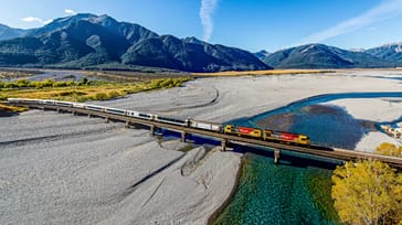 TranzAlpine, mellem Christchurch og Greymouth