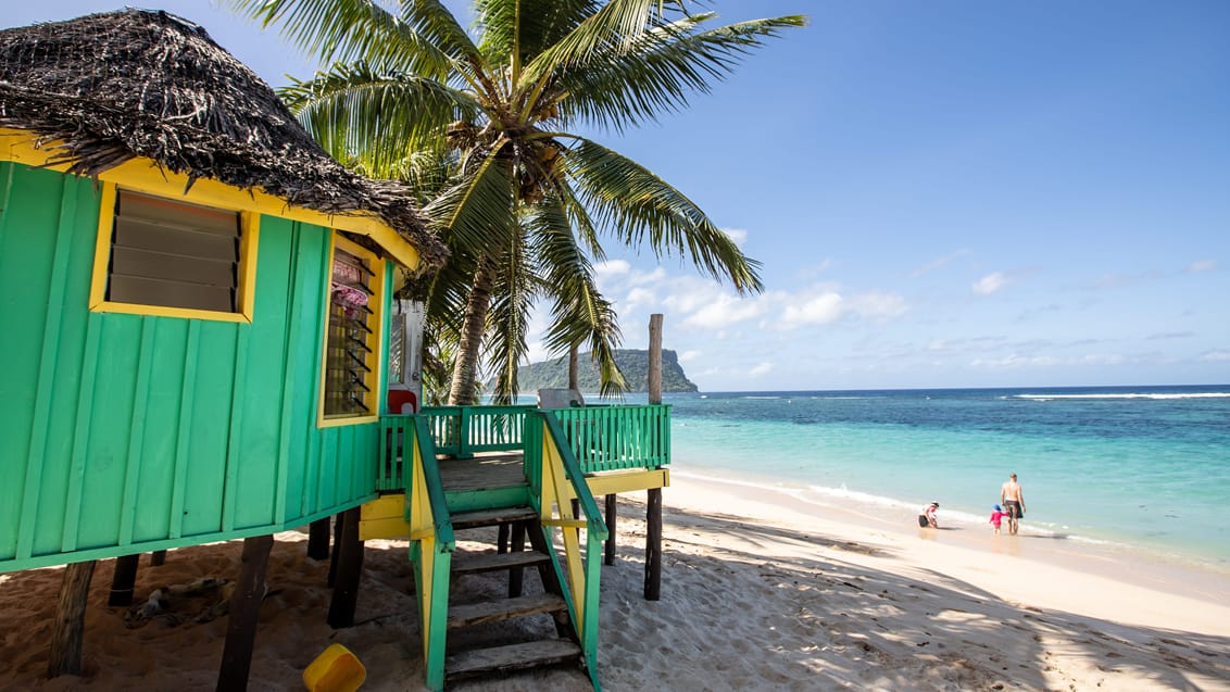 En simpel fale ved stranden på Taufua Beach Fales