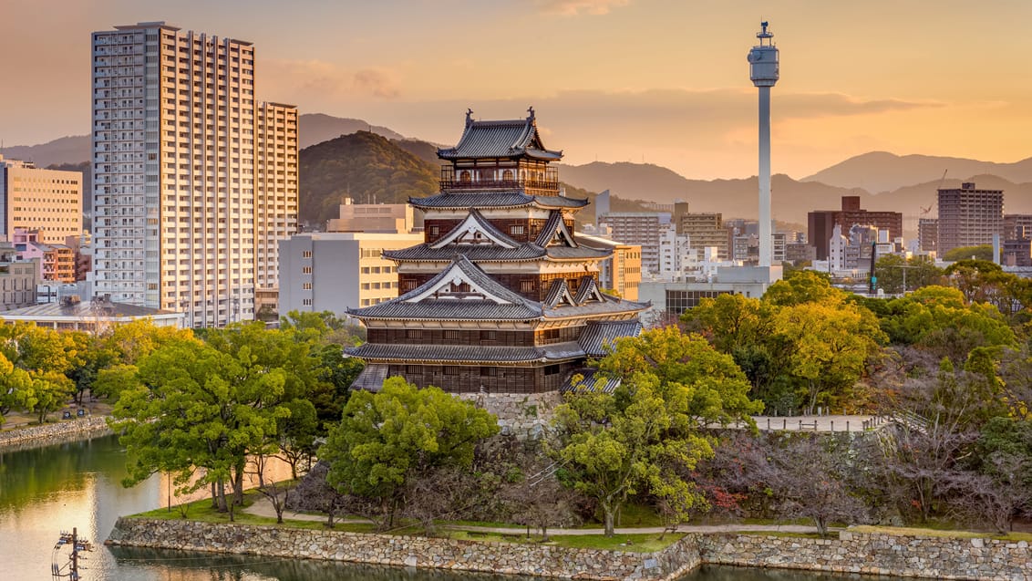 Hiroshima er kendt for de mange floder, der løber gennem byen