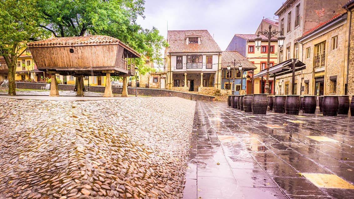Aviles by i Asturien Spanien