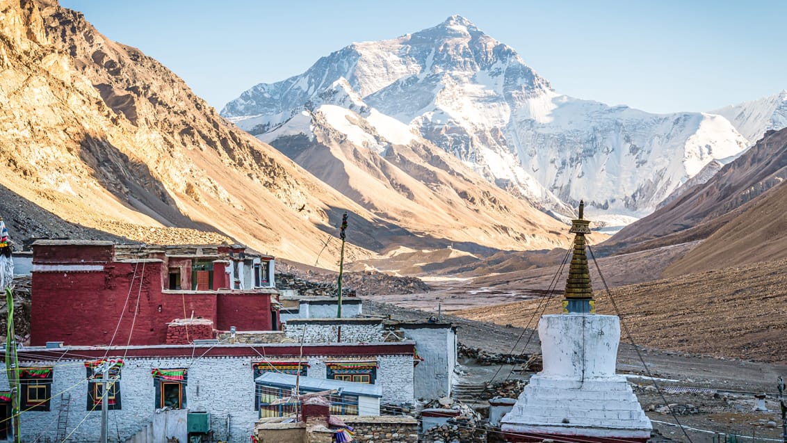 Udsigten over Everest Base Camp fra Rongbuk Monastery