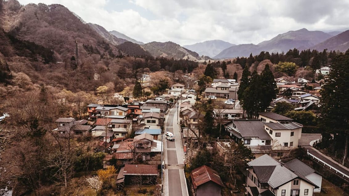 Tag med vennerne på camperrejse i Japan